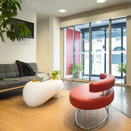 Ibis Gare De Lyon Reuilly Otel 3*