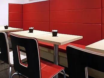 イビス ガール ドゥ リヨン ルイイ パリ